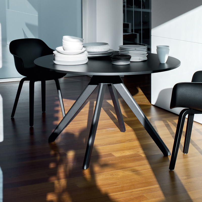 ダイニングテーブル MAGIS THE WILD BUNCH Cuckoo – The Wild Bunch - Magis S.p.A.