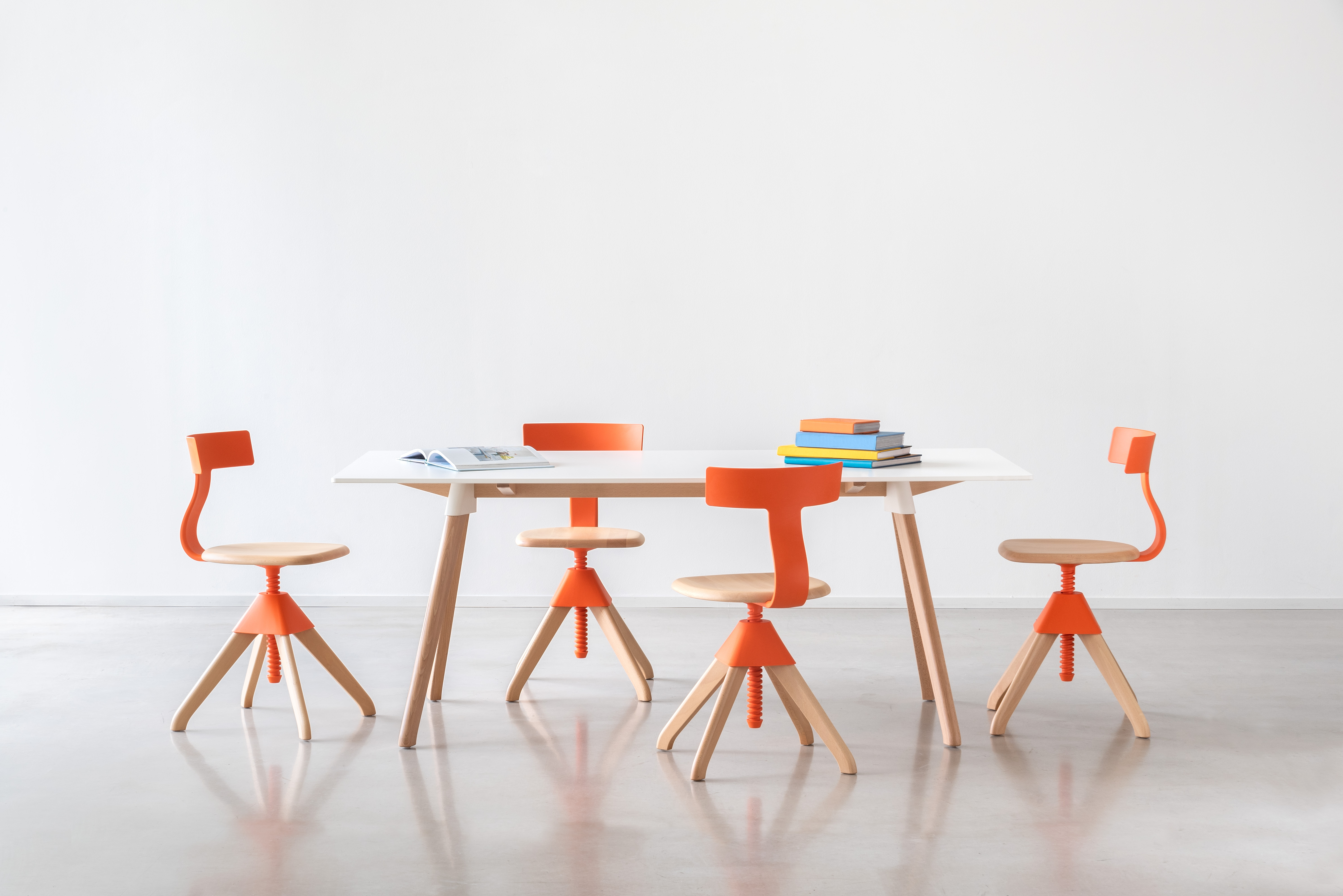 ダイニングテーブル MAGIS THE WILD BUNCH Cuckoo – The Wild Bunch - Magis S.p.A.