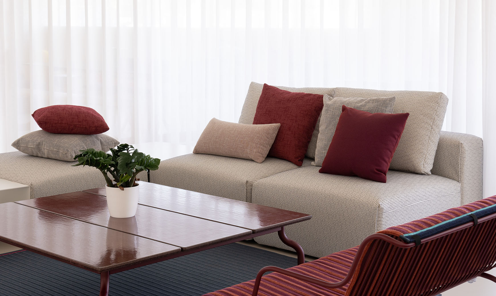 ソファ　マジス　コスチューム　３人掛け XMG-NGLB3H-BLU9631 20021467 全国配送可 コクヨ kokuyo COSTUME | MAGIS | Brand Collection｜コクヨ ファニチャー